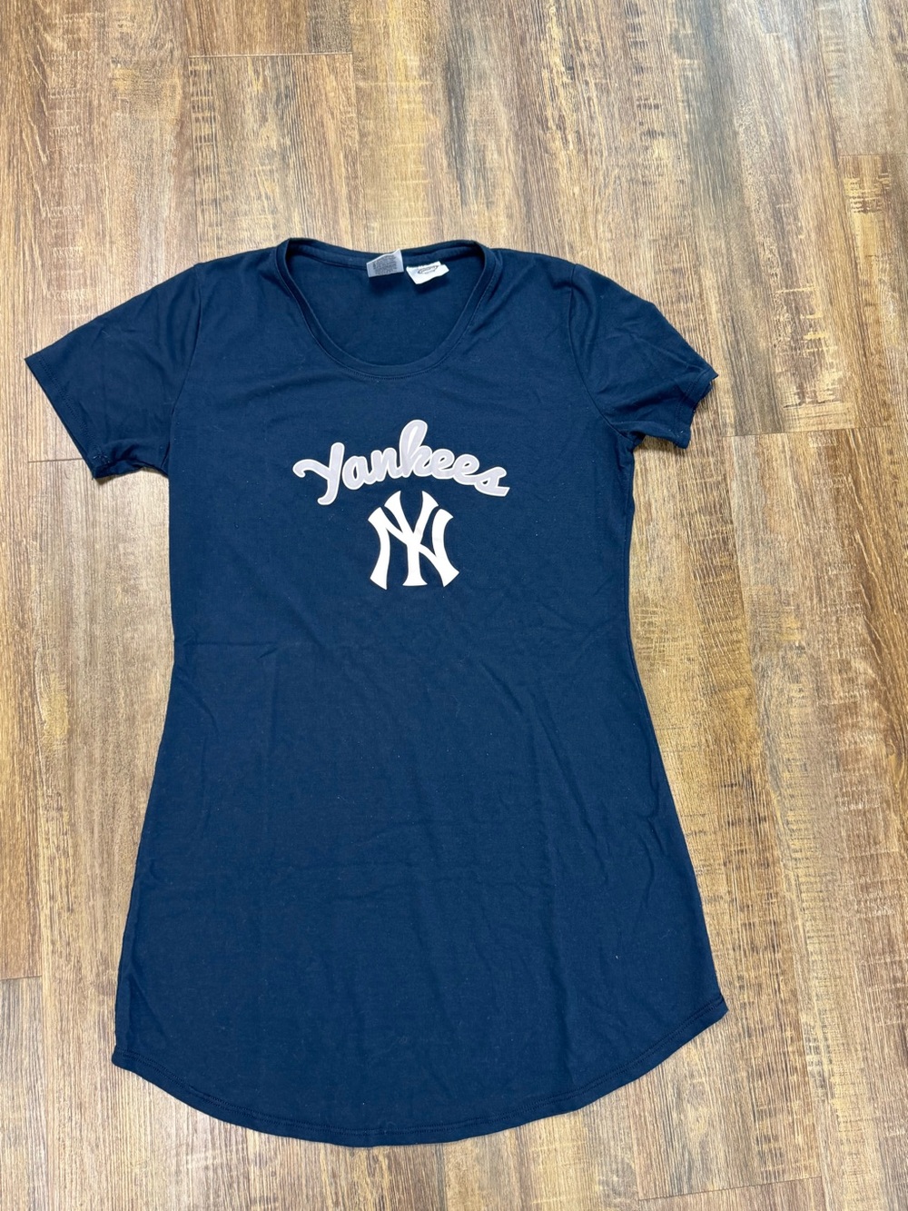 Yankees Navy Graphic Scoop Neck Ladies Sleep Shirt S